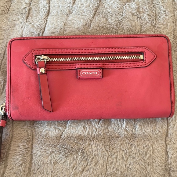 Coach Red Wallet - Picture 1 of 13